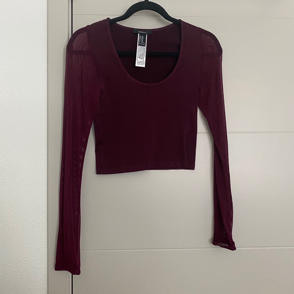 Scoop neck crop top